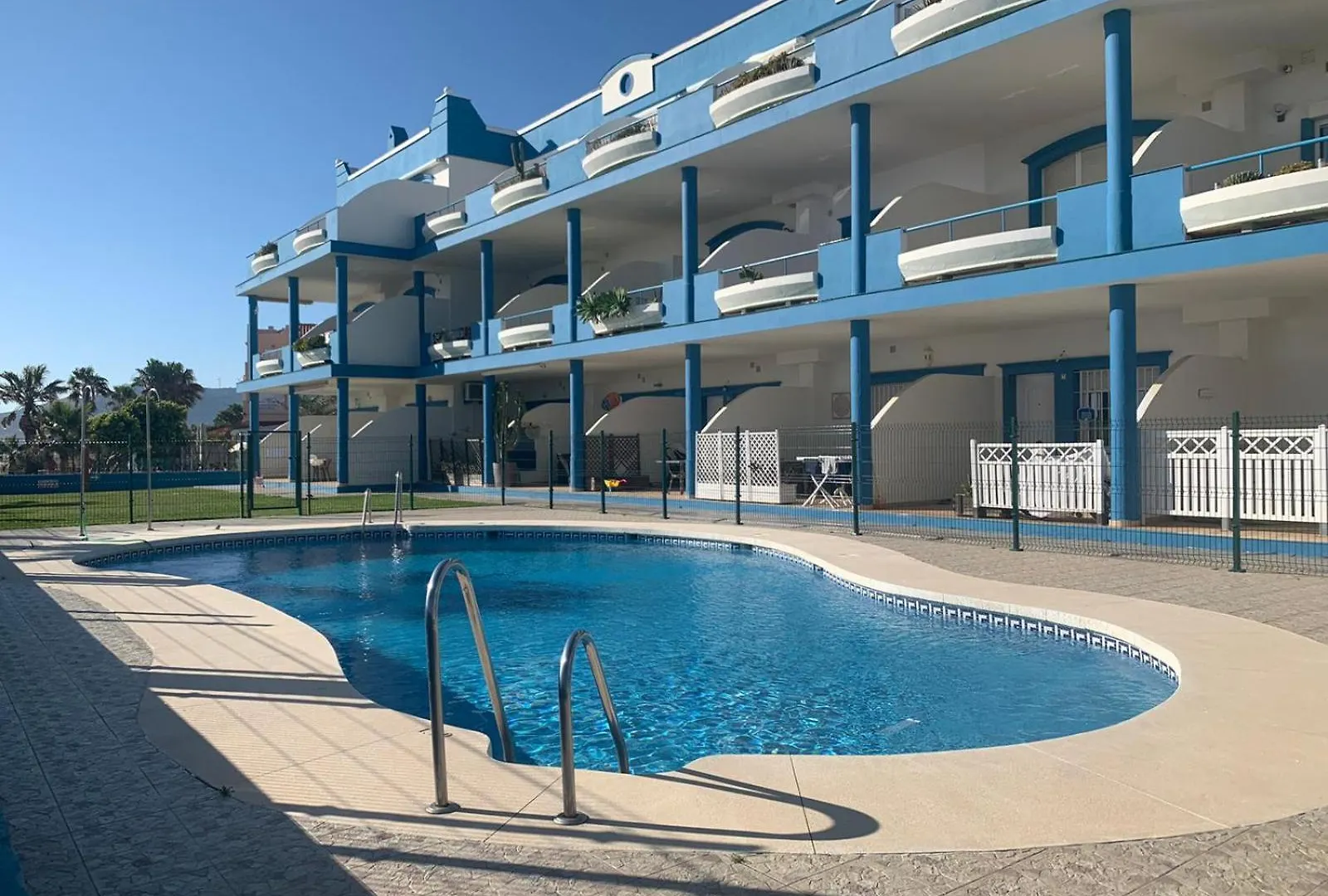 Ferienwohnung Tarifa Cozy House - Beach Front, Pool, Parking Apartment
