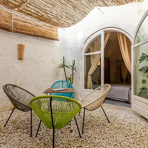 Azogue Suites Con Patio Privado Tarifa