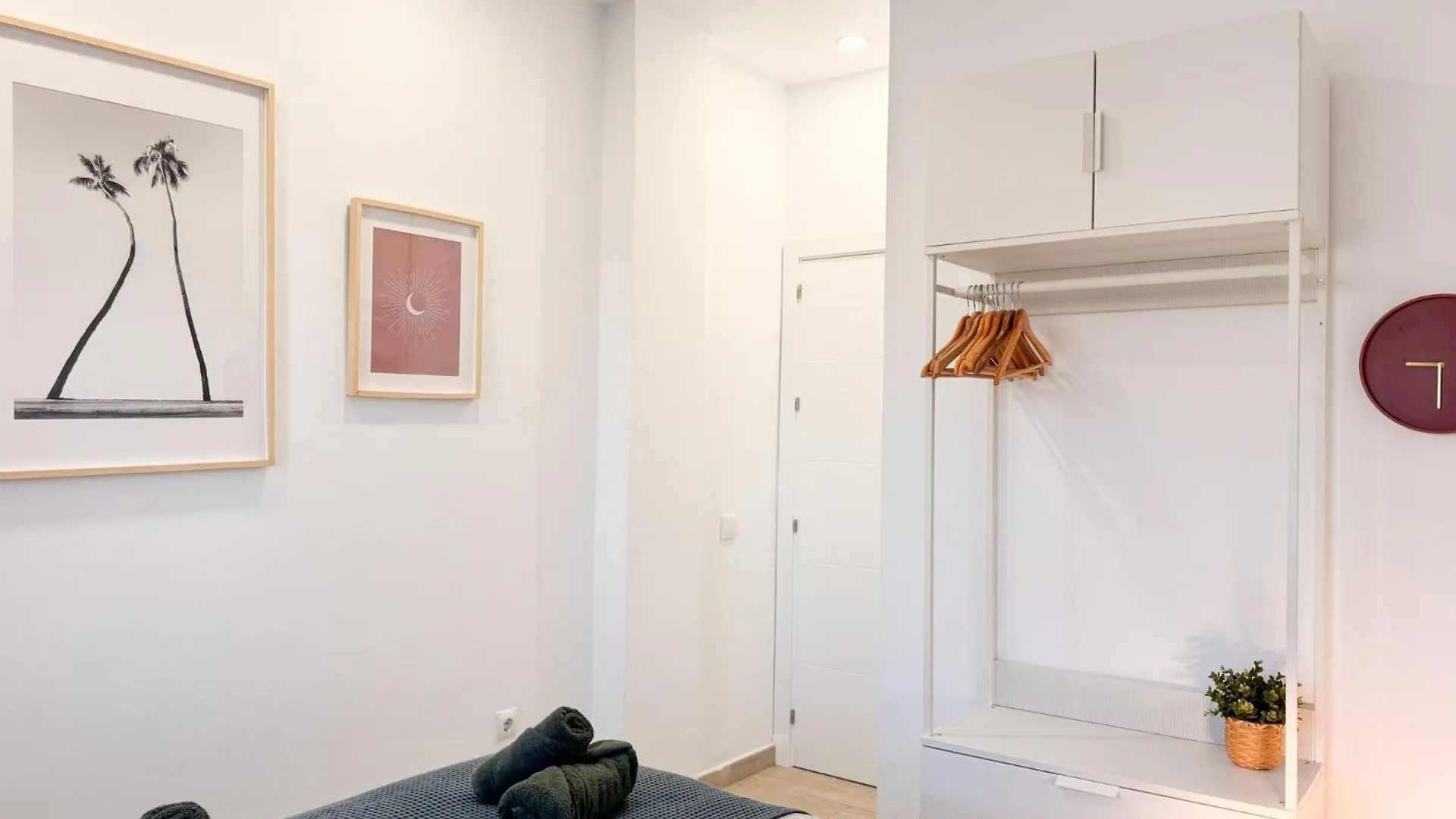 Apartment Tarifa Cozy House - Beach Front, Pool, Parking